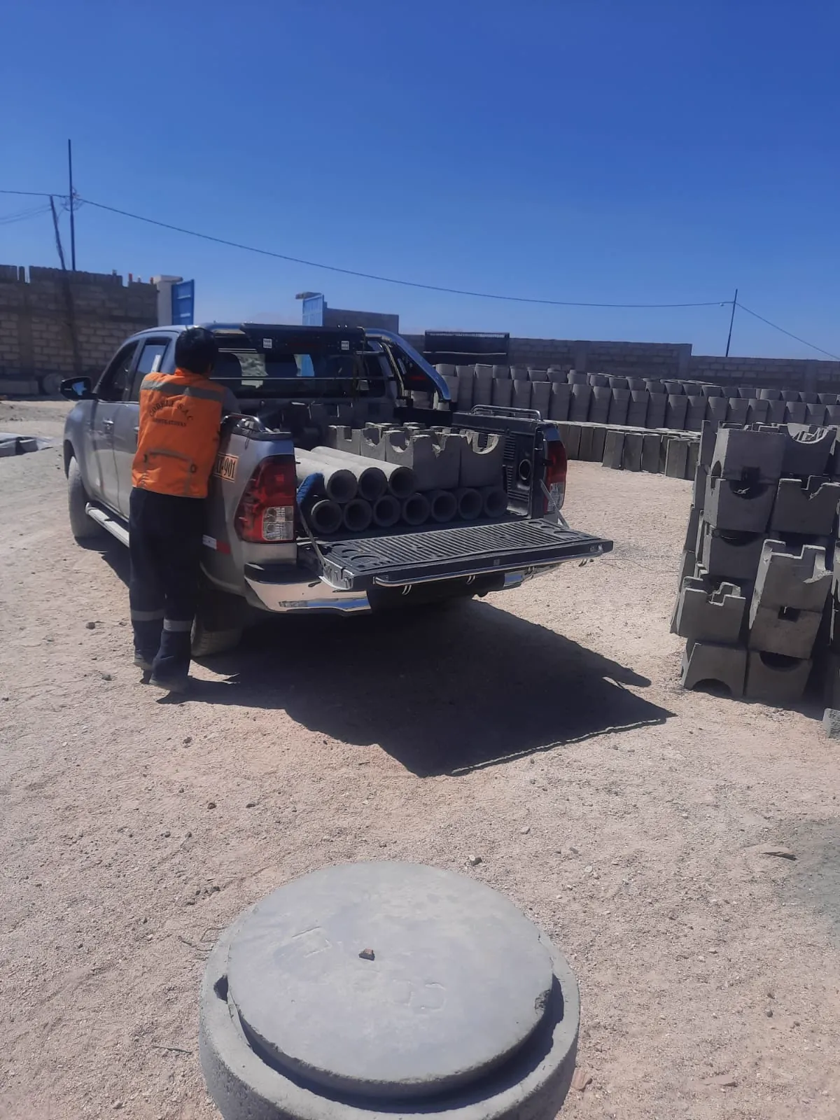 Materiales y componentes empleados por COBELI en obras de saneamiento