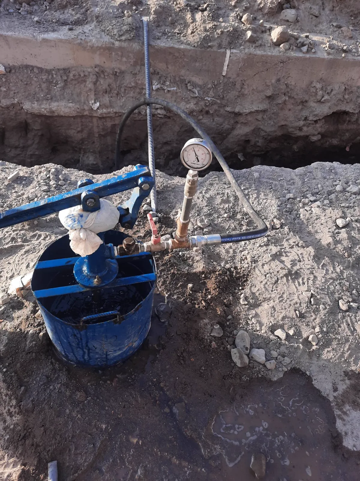 Trabajos de instalaciones sanitarias y pruebas de red realizados por COBELI